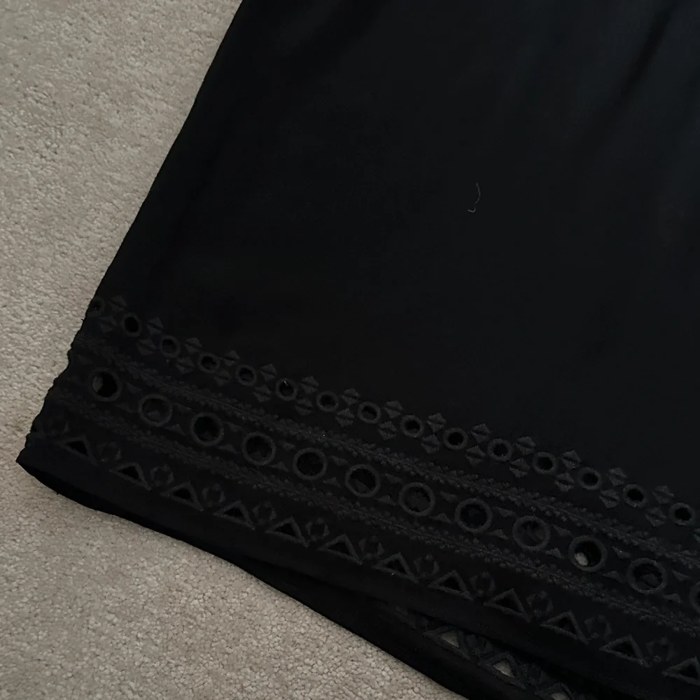 Aritzia Black Lace-Trim Cap Sleeve Top! - Picture 4 of 9